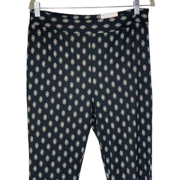 SO High Rise Lettuce Hem Flare Pants Black and Cream Size S New - Picture 3 of 11